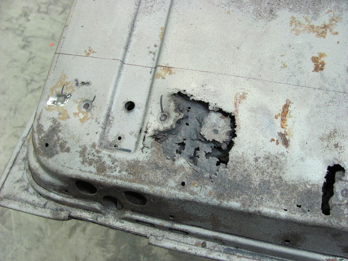 55 Chevy Wagon tailgate repair All MetalShaping